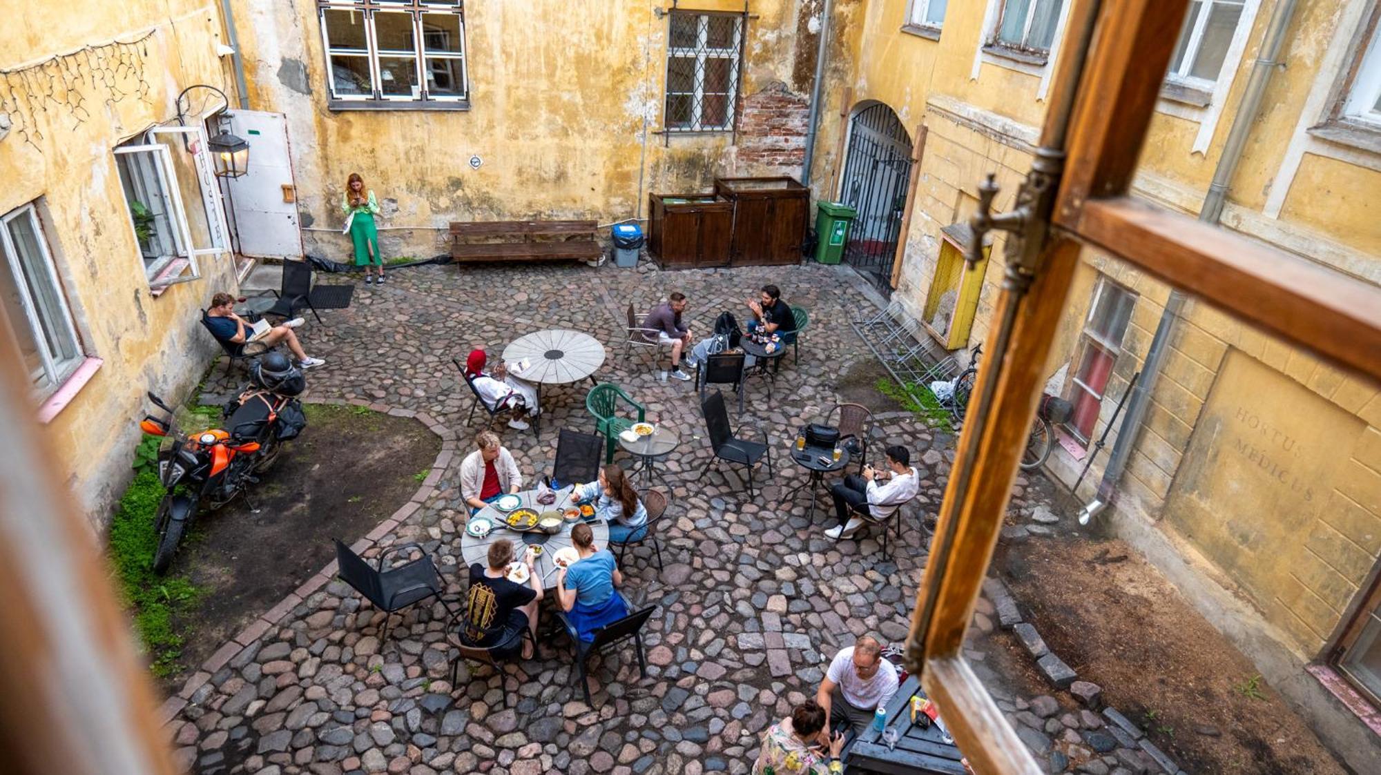 The Monks Bunk & Bar Albergue